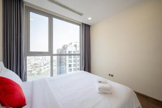 Luxury Apartment at Vinhomes Central Park - Ho Chi Minh - 4