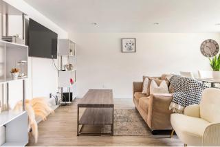 Cozy 2 brm apartment mins away from United Center - 7