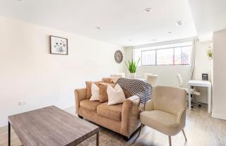 Cozy 2 brm apartment mins away from United Center - Chicago - 0