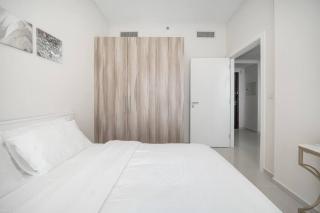 StoneTree - Cozy 1BR with spacious balcony in Golf Vita A - Dubai - 2