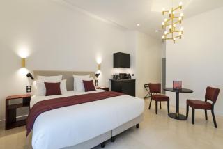 Vestay Montaigne - Paris - 8