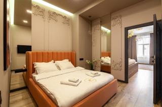 Royal apartment on Gorodotska 33 street - 2