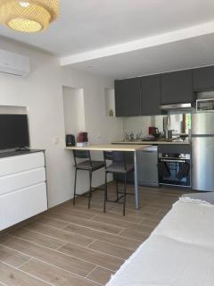 Charmant Studio Lavandou - 500m plage - Le Lavandou - 5