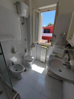 Villino con giardino a 10 minuti a piedi dal mare e vicino a Roma - 2