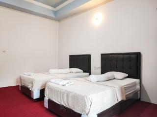 RedDoorz Plus Syariah near Simpang Rimbo Jambi - Kinati - 9