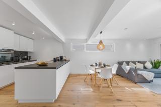 NEU: Stylische Suite mit Netflix und Workspace - Böblingen - 7