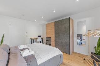 NEU: Stylische Suite mit Netflix und Workspace - Böblingen - 5