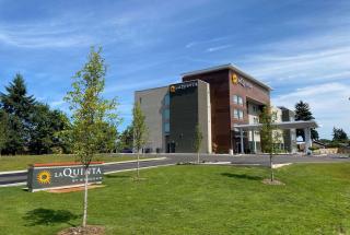La Quinta Inn & Suites by Wyndham Centralia - Centralia - 8
