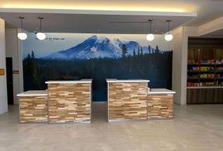 La Quinta Inn & Suites by Wyndham Centralia - 1