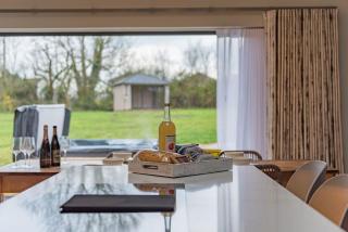 The Old Cherry Barn - Luxury barn conversion - 3