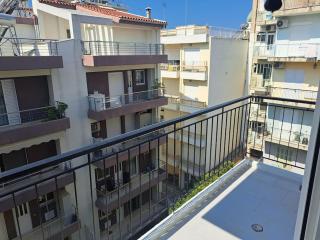 Central Cozy Apartment - Patra - 5