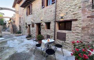 Lovely Apartment In Castel Ritaldi - Castel Ritaldi - 4