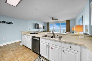 Beachfront Condo #1413 Majestic Beach Resort - Panama City Beach - 9