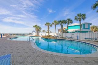 Beachfront Studio #909 at Majestic - Panama City Beach - 7