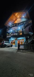 Doris Mountain Cabins Tirthan - Banjār - 9