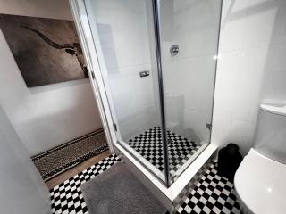 Stunning Oceanfront Apartment with a balcony overlooking Umdloti Beach - 1