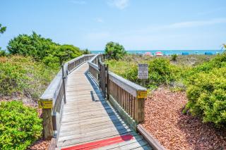 Contemporary 3BR Beach Colony Resort - Oceanfront! - Myrtle Beach - 4
