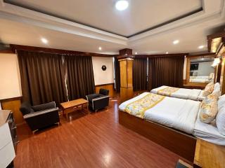 Hotel Gajraj - 7