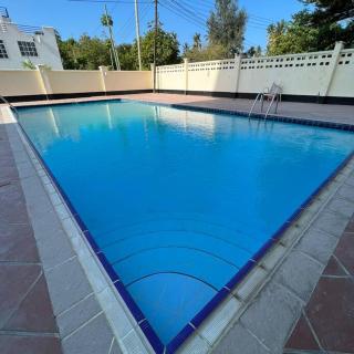 Family Friendly Spacious 3BR Near Beach With Pool & Gym - Dar es Salaam - 7