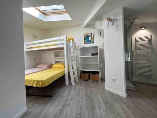 Maison de village, centre historique - 6