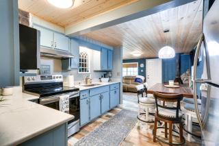 Kingston Cabin Rental Walk to Lake Texoma Beaches - Shay - 4
