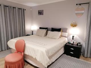 Pine-Tree Home - Cape Town - 6