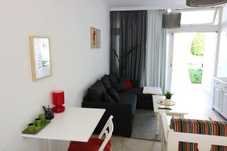Amplio Bungalow con Piscina climatizada cerca del Yumbo y a pasos de Playa del Inglés - 2