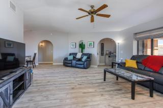Coral Reef Lake House Adventure - Lake Havasu City - 5