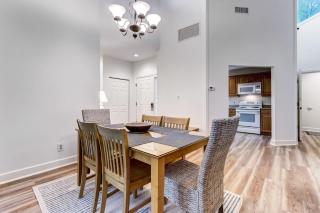 2349-51 Courtside Villas - 1