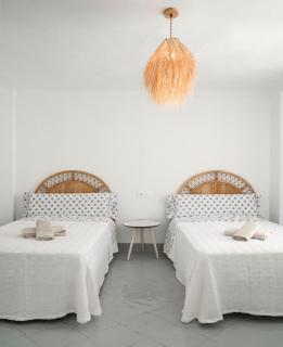Casa Fernandez de Cordoba con Chimenea de Pellet en Illora - Illora - 1