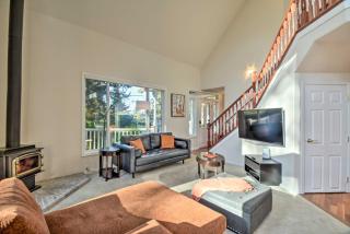 Fox Paws Luxury Cabin - Hot tub, Fire pit & Pines! - Hansville - 5