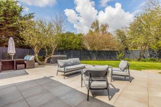 Luxury Goodwood home, Hot tub, 3 Bedrooms, Pet Friendly - Chichester - 5