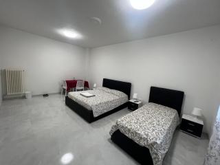 Casa Roma rooms&apartments - Padova - 0