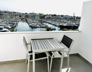 Lagos Marina View studio apartment on main avenue - 9