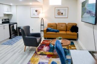 Garden Ave Suite 3 Mins to Hwy 403 - 9