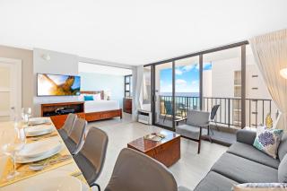 Heart of Waikiki - Ocean View Condo with Free Parking - Honolulu - 0