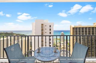 Heart of Waikiki - Ocean View Condo with Free Parking - 6