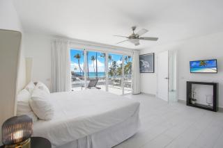 Luxury Villa in Bávaro Just on the Beach - Punta Cana - 9