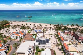 Luxury Villa in Bávaro Just on the Beach - Punta Cana - 2