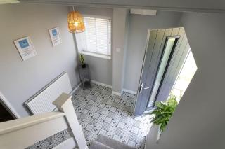 Luxurious 3-BR Contractor Stay, Holidays, Races, long stays, FREE Unlimited Wi-Fi, Parking - 5