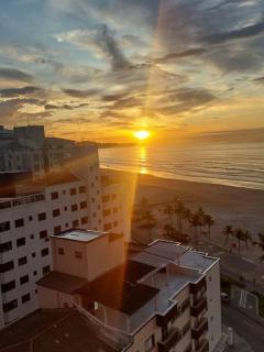 Em frente ao quiosque Ocian na praia, pé na areia - Praia Grande - 9