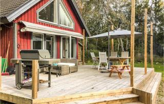 Gorgeous Home In Gräsbo With Sauna - - 1