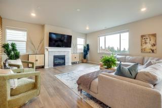 Furnished Patio and Fire Pit Bremerton Home! - Bremerton - 7