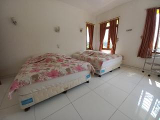 Villa CH 64 Ciloto Puncak - 6