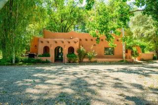 Casa Rosa - Taos - 9