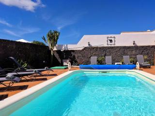 Casa Lagarto heated pool aircon central Playa Blanca - 3