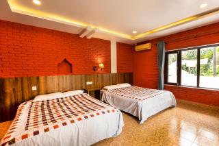 Hotel Parkside with swimming pool - Chitwan - 4
