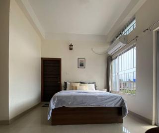 Moonstone Guest House - 8