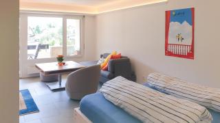 Modernes Alpenstudio mit Bergblick, Pool und Sauna - St. Moritz - 4