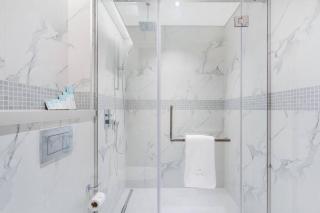 STAY BY LATINEM Luxury 1BR Holiday Home OPA2410 near Burj Khalifa - 7